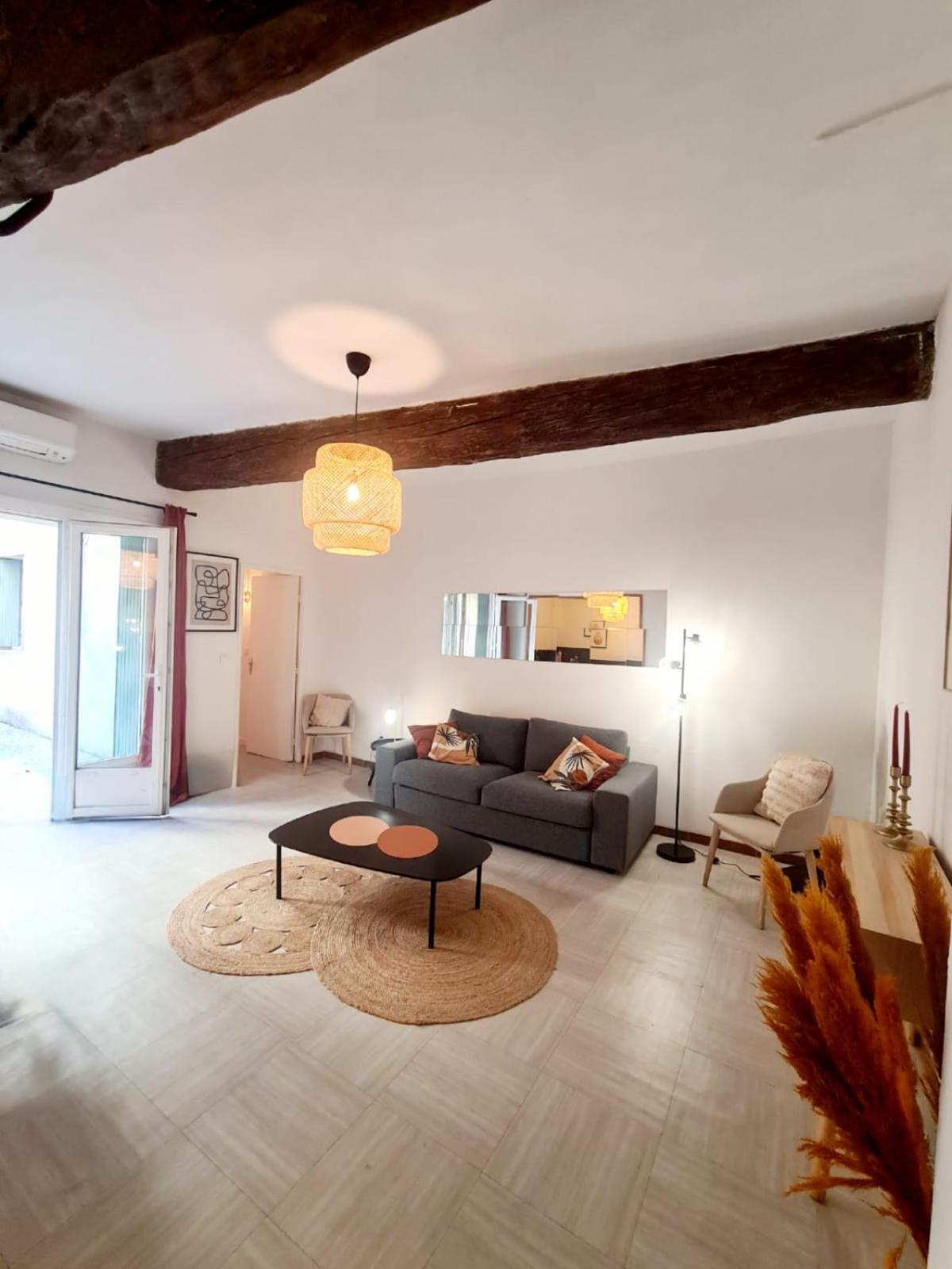 Appartement Intra Muros Avec Cour Privee Avignon Eksteriør bilde